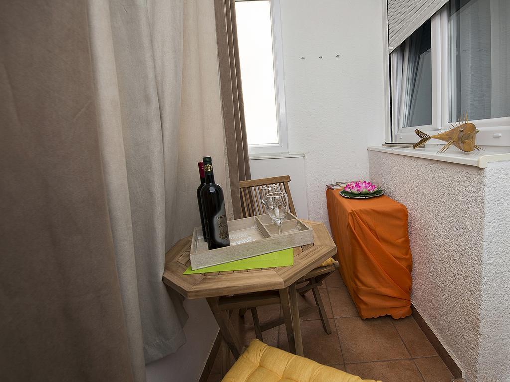 Apartment Bal Split Luaran gambar